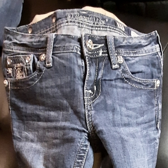 Jeans - Picture 1 of 5